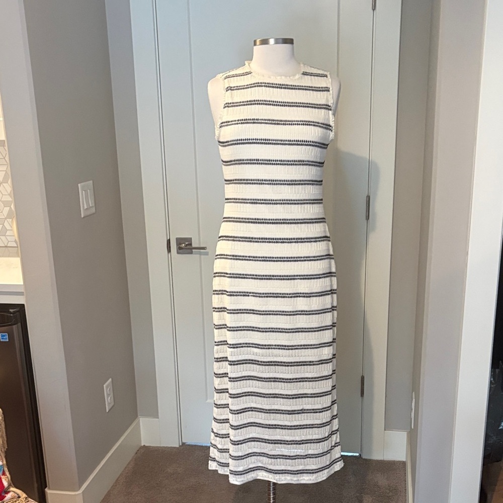 Doe and Rae striped, lined knit Sleeveless maxi Dress. NWOT. Sz M.